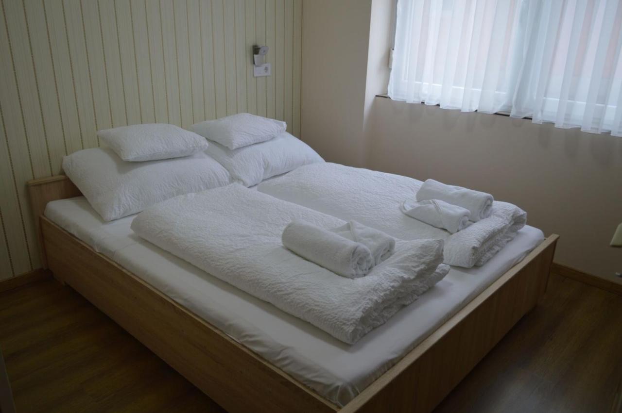 Bettina Vendeghaz Apartment Kiskoros Luaran gambar